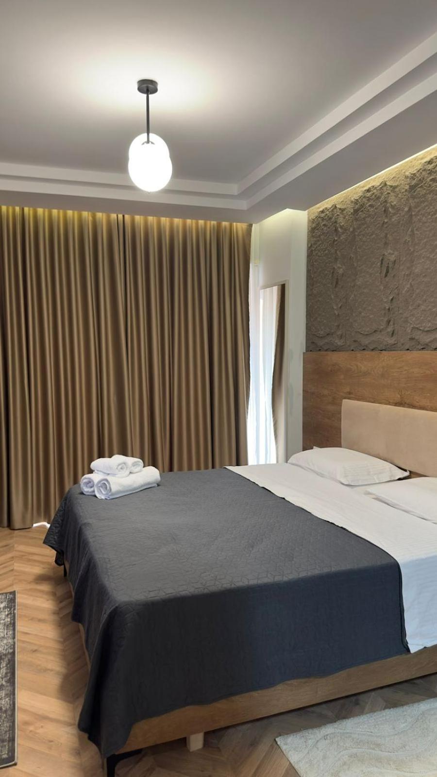 Your Apart Hotel Тирана Екстер'єр фото