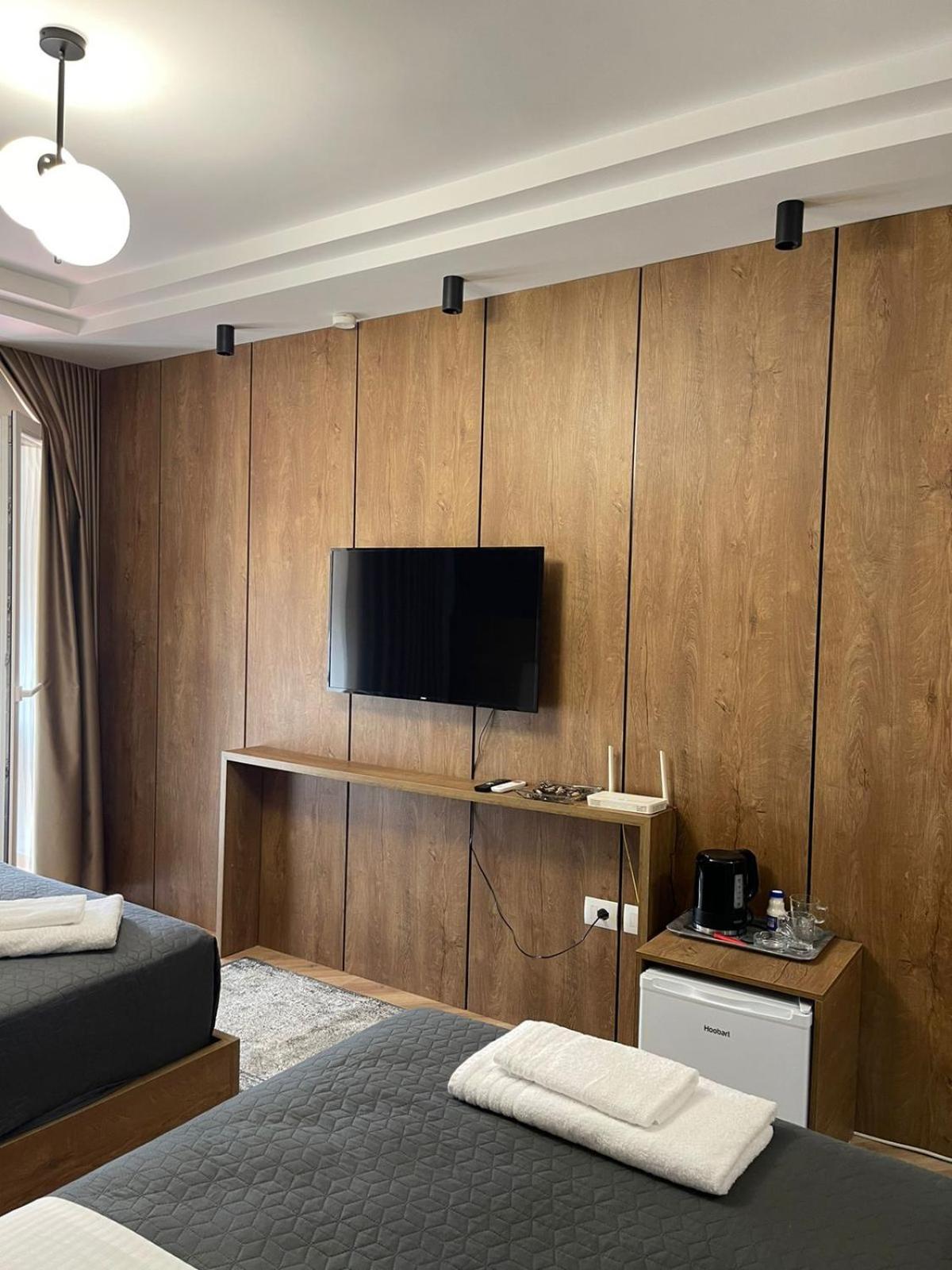Your Apart Hotel Тирана Екстер'єр фото